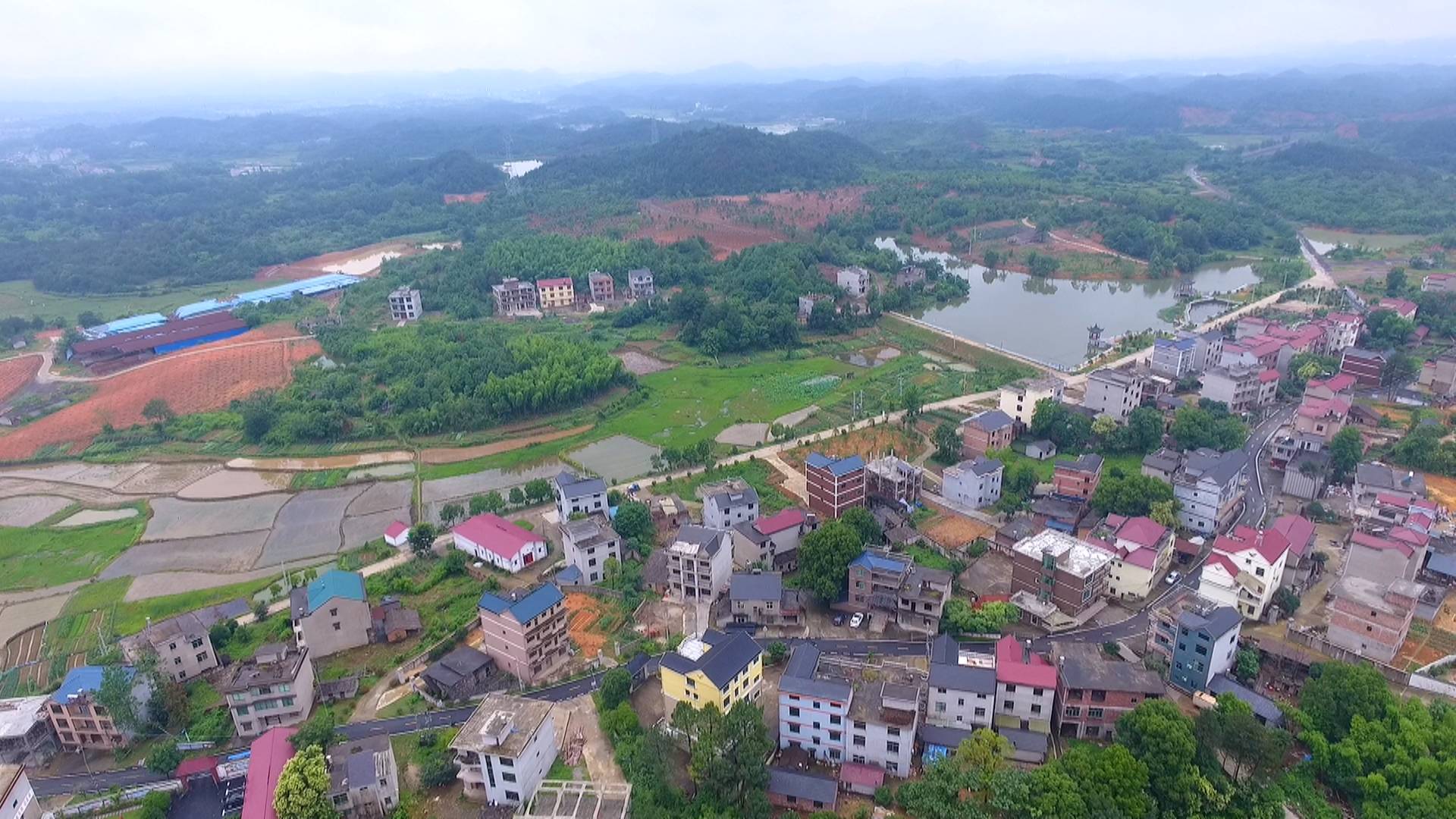 上饶市信州区沙溪镇铅岭村:用心扶贫 产业助力